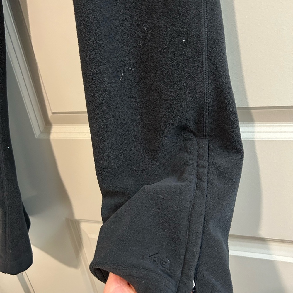 REI Kids' Black Fleece Pants - Picture 3 of 6
